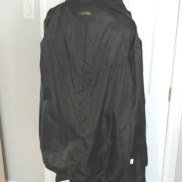 Black taffeta ruffled Light weight trench coat - Picture 10 of 10